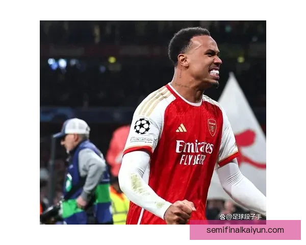 阿森纳防线稳定性持续提升，球队整体表现备受关注